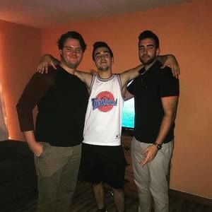 Meet your Posher, Adam